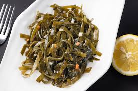 Dones del mar: Ensalada de algas marinas y nori